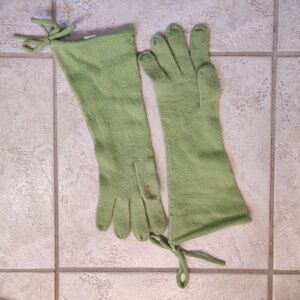 Cashmere gloves